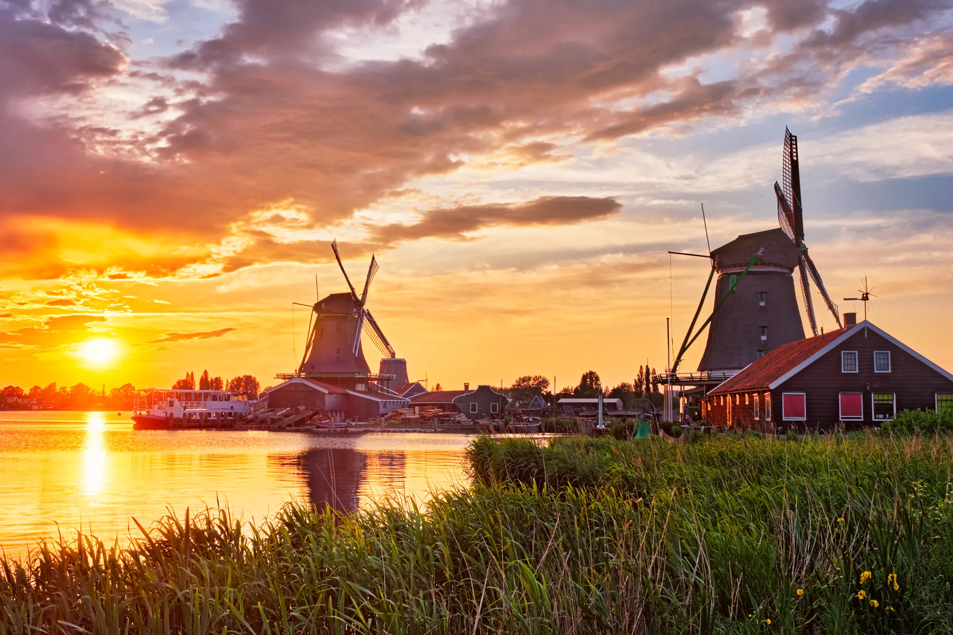 Amsterdam & Switzerland Tour Package